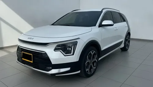 Kia Niro Hibrido 2024 - $98.900.000 | Rival