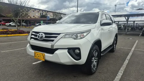 Toyota Fortuner 2019 - $150.000.000 | Rival