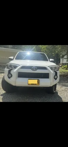 Toyota 4Runner 2014 - $145.000.000 | Rival