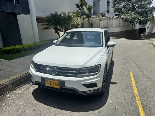 Volkswagen Tiguan 2018 - $68.000.000 | Rival