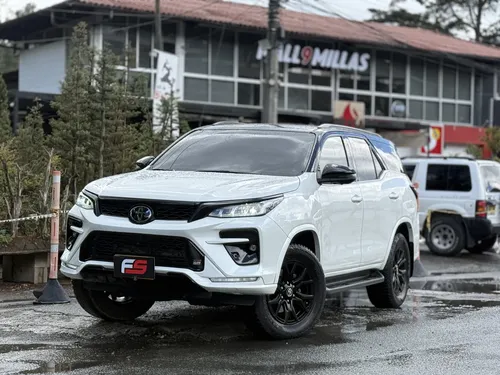 Toyota Fortuner 2022 - $288.900.000 | Rival