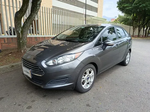 Ford Fiesta 2016 - $36.800.000 | Rival