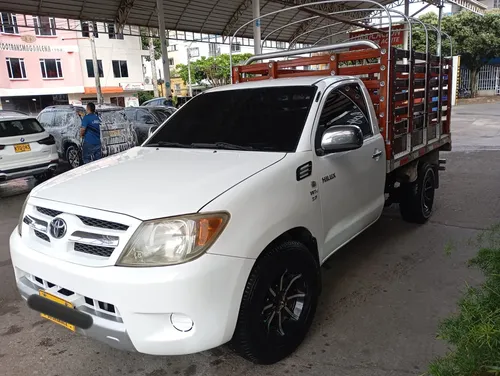 Toyota Hilux 2007 - $63.000.000 | Rival