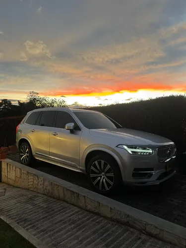 Volvo XC90 2020 - $165.000.000 | Rival