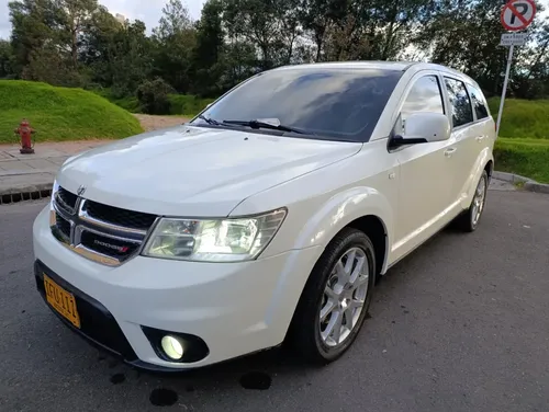 Dodge Journey 2015 - $29.900.000 | Rival