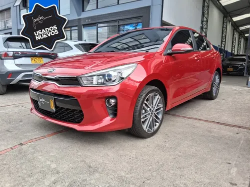 Kia Rio 2021 - $66.400.000 | Rival