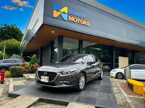 Mazda 3 2017 - $57.900.000 | Rival