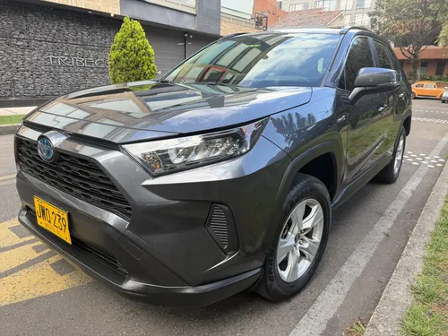 Toyota RAV4 2021 - $155.900.000 | Rival