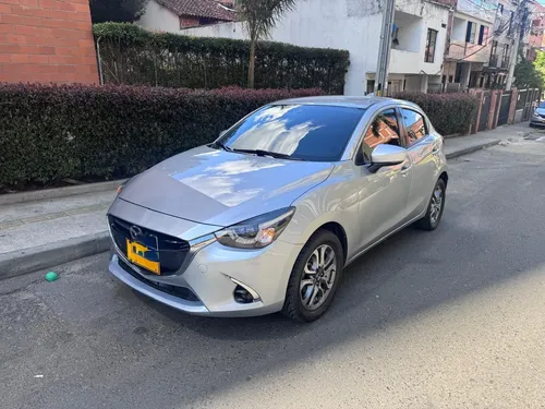Mazda 2 2020 - $67.900.000 | Rival