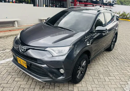 Toyota RAV4 2018 - $85.900.000 | Rival
