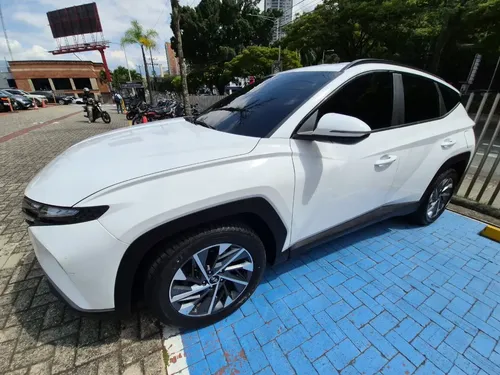 Hyundai Tucson 2023 - $98.000.000 | Rival