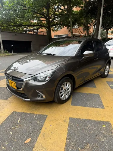 Mazda 2 2018 - $56.900.000 | Rival