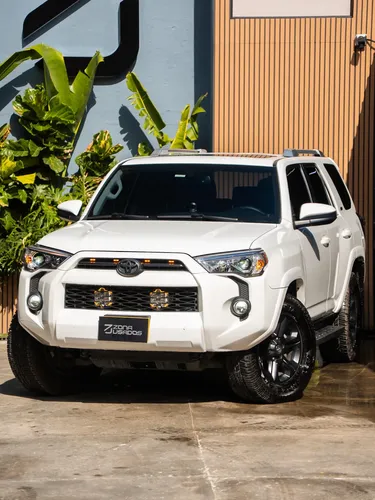 Toyota 4Runner 2021 - $189.900.000 | Rival