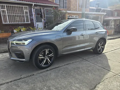 Volvo XC60 2020 - $142.000.000 | Rival