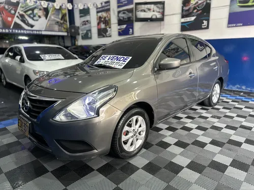 Nissan Versa 2018 - $45.900.000 | Rival