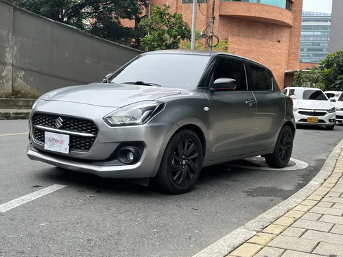 Suzuki Swift 2023 - $56.900.000 | Rival