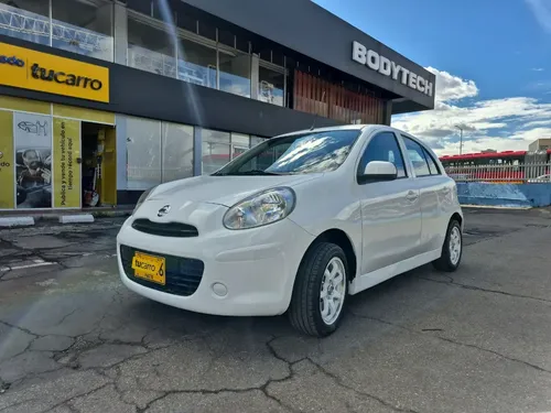 Nissan March 2015 - $38.500.000 | Rival
