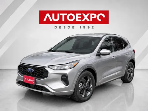 Ford Escape 2023 - $111.800.000 | Rival