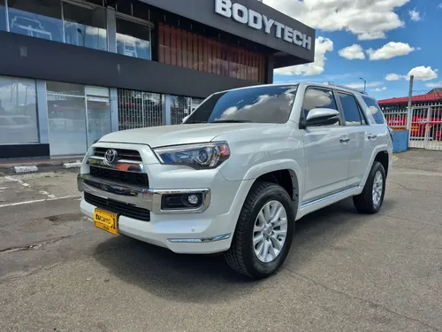 Toyota 4Runner 2024 - $325.000.000 | Rival