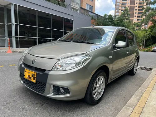 Renault Sandero 2015 - $36.900.000 | Rival