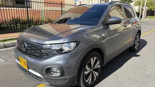 Volkswagen T-Cross 2024 - $90.000.000 | Rival