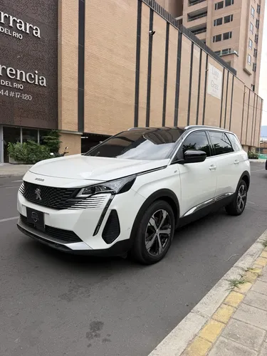 Peugeot 5008 2022 - $98.900.000 | Rival