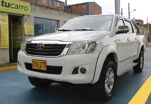 Toyota Hilux 2014 - $122.000.000 | Rival