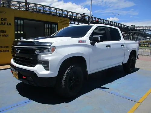 Chevrolet Silverado 2023 - $180.000.000 | Rival