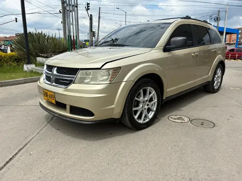 Dodge Journey 2011 - $25.000.000 | Rival