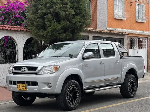Toyota Hilux 2008 - $114.800.000 | Rival