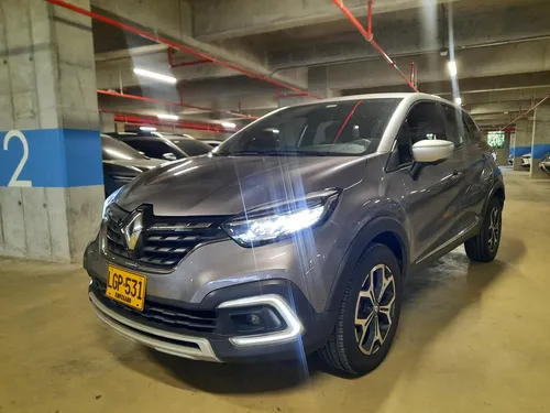 Renault Captur 2023 - $72.900.000 | Rival