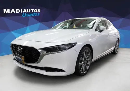 Mazda 3 2025 - $103.900.000 | Rival