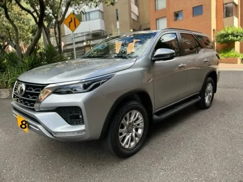Toyota Fortuner 2022 - $240.000.000 | Rival