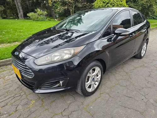 Ford Fiesta 2016 - $35.900.000 | Rival