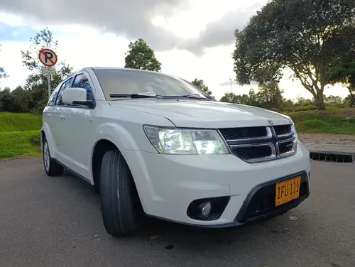 Dodge Journey 2015 - $33.900.000 | Rival