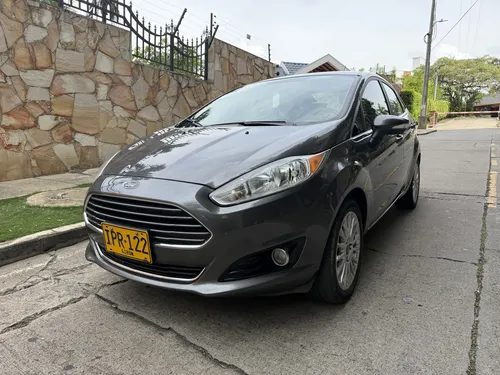 Ford Fiesta 2016 - $34.900.000 | Rival