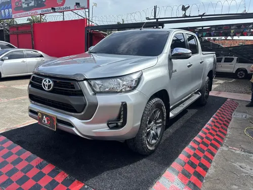 Toyota Hilux 2021 - $197.900.000 | Rival