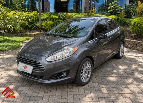 Ford Fiesta 2015 - $33.500.000 | Rival
