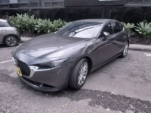 Mazda 3 2021 - $88.000.000 | Rival