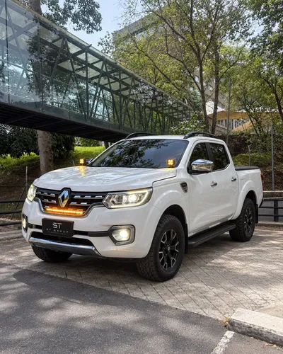 Renault Alaskan 2017 - $106.900.000 | Rival
