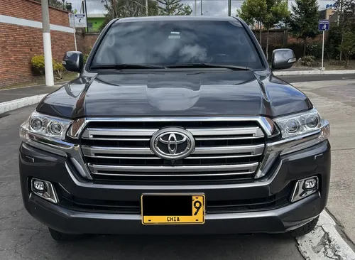 Toyota Land cruiser lc200 2017 - $350.000.000 | Rival